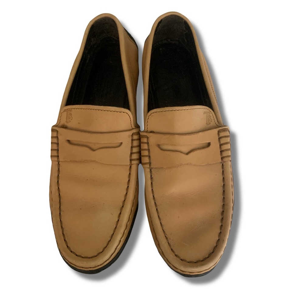 Tod's women’s Light Brown Leather Loafers❤️